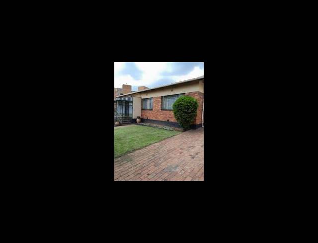 3 BEDROOM HOUSE FOR SALE IN ROSETTENVILLE